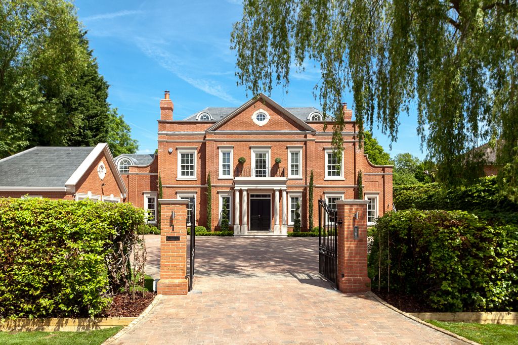 Leopold House external View